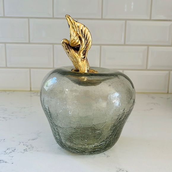 Medium Clear Glass Apple Figurine - Picture 3 of 16